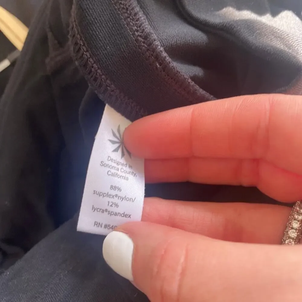Athleta Metro 7/8 Black Leggings Size Small